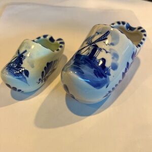 Vintage hand painted blue Delft Holland Dutch Shoes